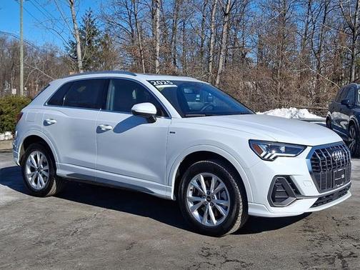 2025 Audi Q3 Premium 45 TFSI S line quattro Tiptronic