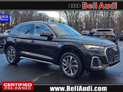 Mythos Black Metallic 2023 Audi Q5 Premium 45 TFSI S line quattro SUV
