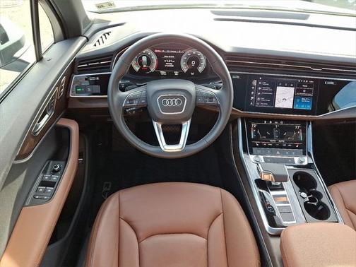 2025 Audi Q7 Premium Plus 55 TFSI quattro Tiptronic