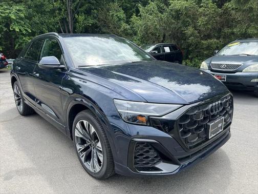 2025 Audi Q8 Premium Plus 55 TFSI quattro