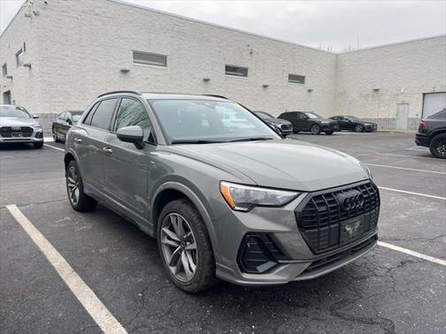 2022 Audi Q3 Premium 45 TFSI S line quattro Tiptronic