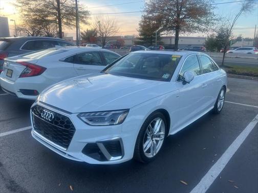 2023 Audi A4 Premium Plus 45 TFSI S line quattro S tronic