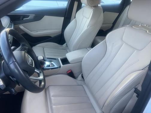 2023 Audi A4 Premium Plus 45 TFSI S line quattro S tronic