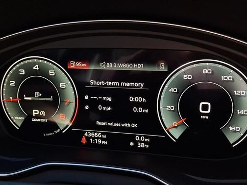 2022 Audi Q5 Sportback Premium Plus 45 TFSI S line quattro S tronic