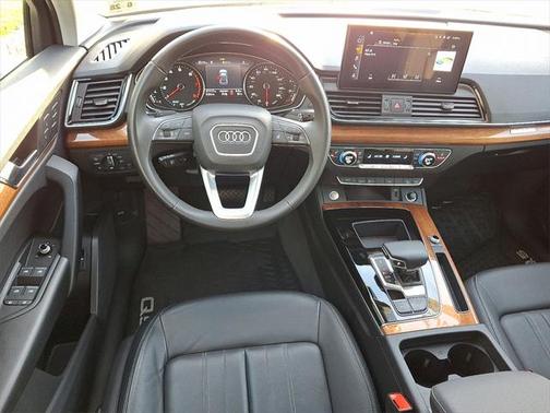 2023 Audi Q5 Premium 45 TFSI S line quattro