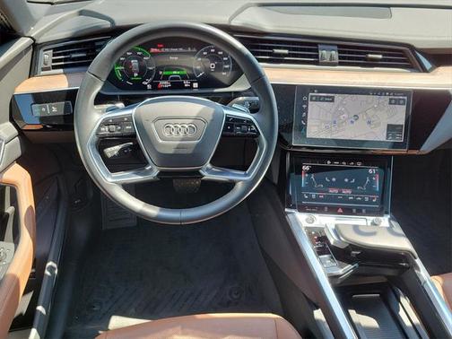 2022 Audi e-tron Premium Plus quattro