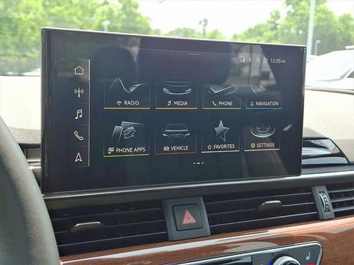 2022 Audi A4 Premium Plus 40 TFSI quattro S tronic