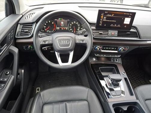 2023 Audi Q5 Premium 40 TFSI quattro S tronic