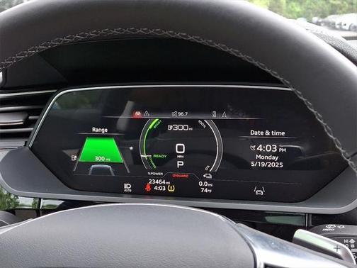 2024 Audi Q8 e-tron Premium Plus quattro