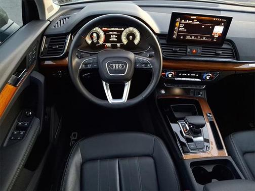 2023 Audi Q5 Premium Plus 45 TFSI S line quattro