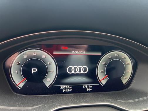 2022 Audi Q5 Premium Plus 45 TFSI S line quattro S tronic