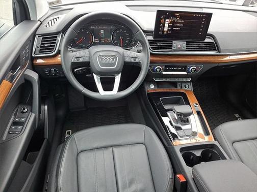 2023 Audi Q5 Premium 45 TFSI S line quattro
