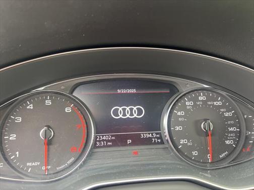 2023 Audi Q5 Premium 40 TFSI quattro S tronic
