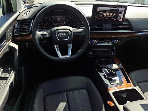 2023 Audi Q5 Premium 40 TFSI quattro S tronic