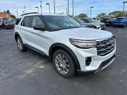 2025 Ford Explorer Active