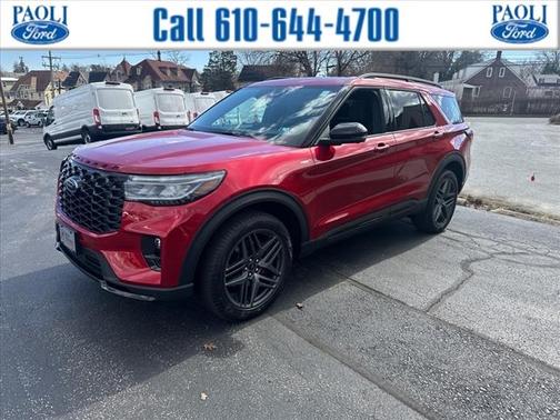 2025 Ford Explorer ST-Line