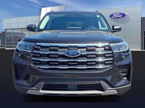 AGATE BLACK METALLIC 2026 Ford Explorer Active