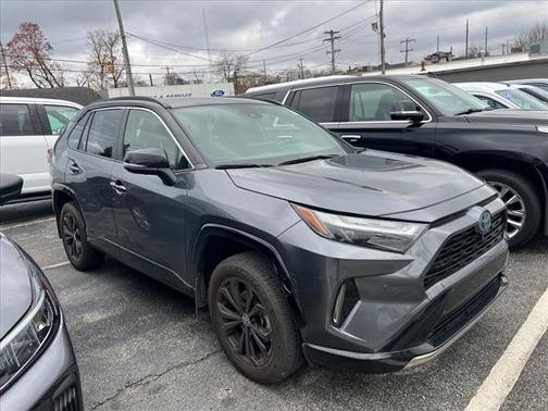 2024 Toyota RAV4 Hybrid SE