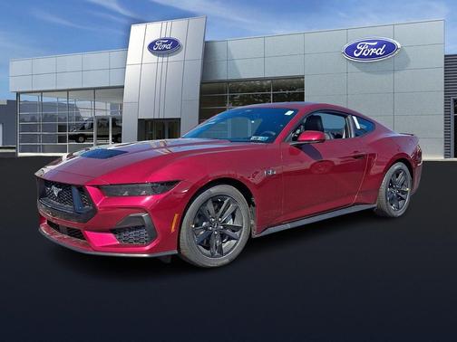 Molten Magenta Metallic Tinted Clearcoat 2026 Ford Mustang GT