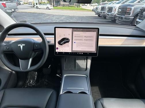 2024 Tesla Model Y Long Range Dual Motor All-Wheel Drive