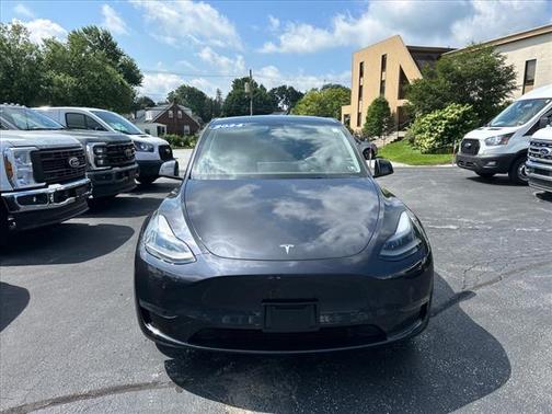 2024 Tesla Model Y Long Range Dual Motor All-Wheel Drive