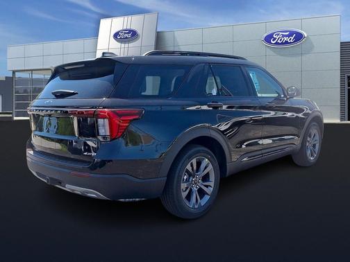 Agate Black Metallic 2026 Ford Explorer Active