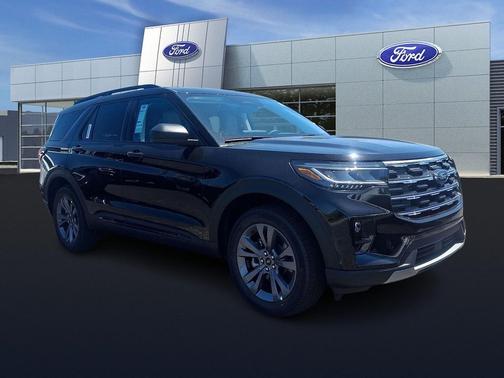 Agate Black Metallic 2026 Ford Explorer Active