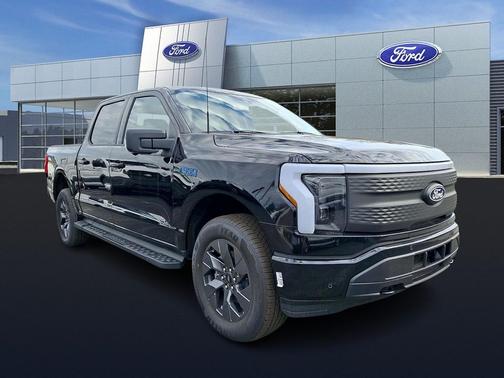 AGATE BLACK METALLIC 2025 Ford F-150 Lightning Flash