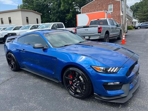 2017 Ford Shelby GT350R Base