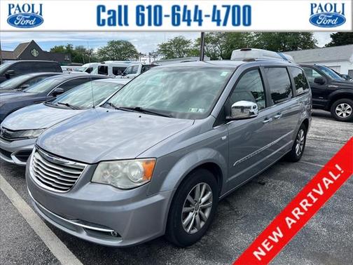 2014 Chrysler Town & Country Touring-L