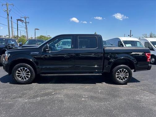 SHADOW BLACK 2018 Ford F-150 XLT