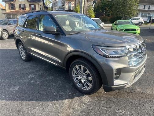 2025 Ford Explorer Active