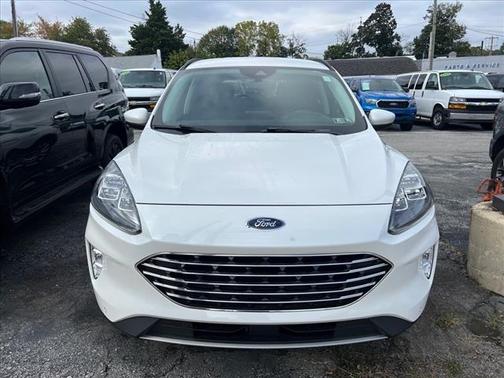 2022 Ford Escape Titanium