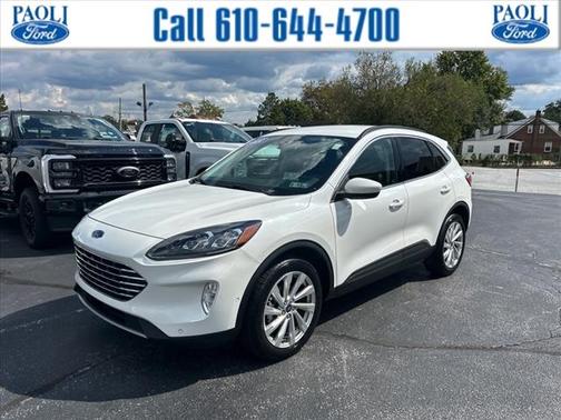 2022 Ford Escape Titanium