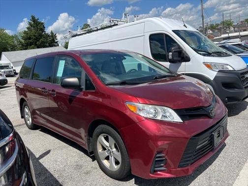 2018 Toyota Sienna SE