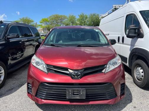 2018 Toyota Sienna SE