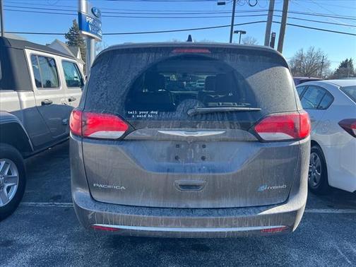2018 Chrysler Pacifica Hybrid Touring L