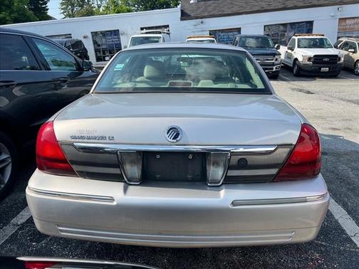 2010 Mercury Grand Marquis LS (Fleet Only)