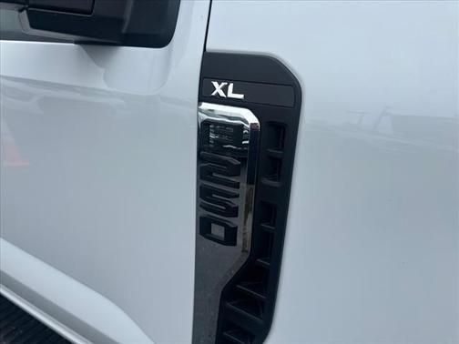 2025 Ford F-250 XL