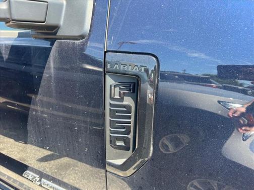 ANTIMATTER BLUE 2022 Ford F-250 Lariat