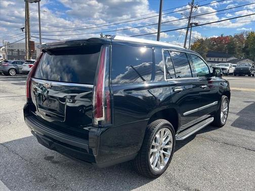 2020 Cadillac Escalade Luxury