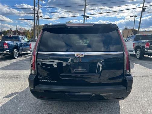 2020 Cadillac Escalade Luxury