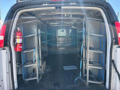 2022 GMC Savana 2500 Work Van