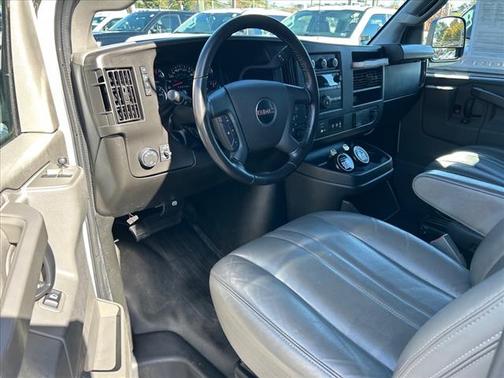 2022 GMC Savana 2500 Work Van