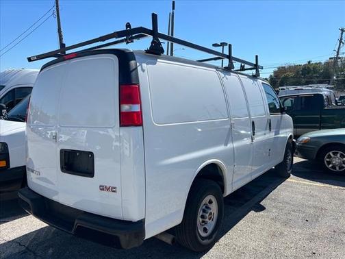 2022 GMC Savana 2500 Work Van