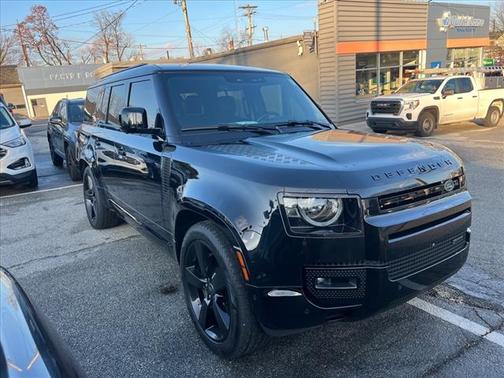2023 Land Rover Defender 130 X-Dynamic SE