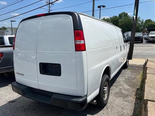 Summit White 2020 Chevrolet Express 3500 RWD 3500 Extended Wheelbase WT