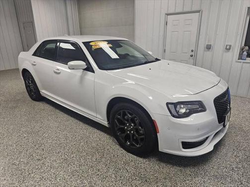 2022 Chrysler 300 Touring