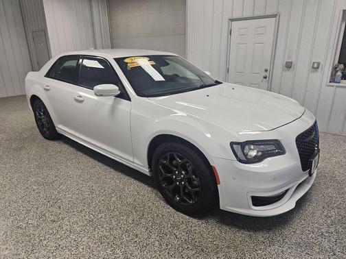 2022 Chrysler 300 Touring