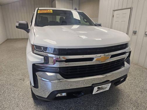 WHITE 2019 Chevrolet Silverado 1500 LT